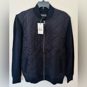 NWTs Barbour Men’s Essential Box Quilted Zip-Thru Jacket. Navy. Small